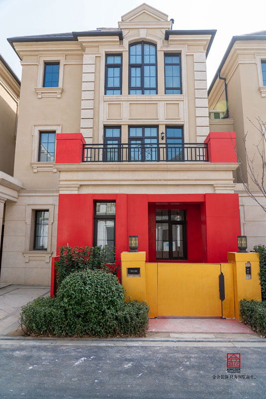 西山林語別墅裝修木工瓦工施工現(xiàn)場(chǎng)